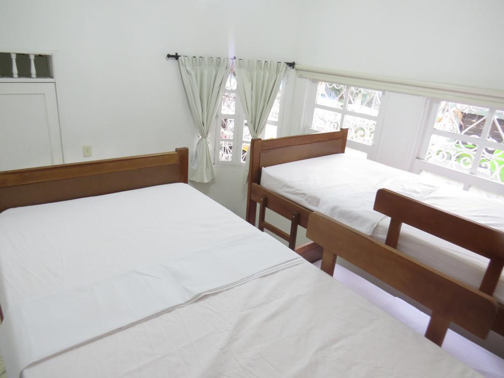 Hostal Casa Prado Medellin Exterior photo